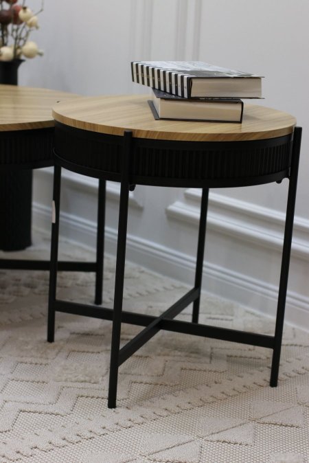 طاوله  وجه خشب مدور